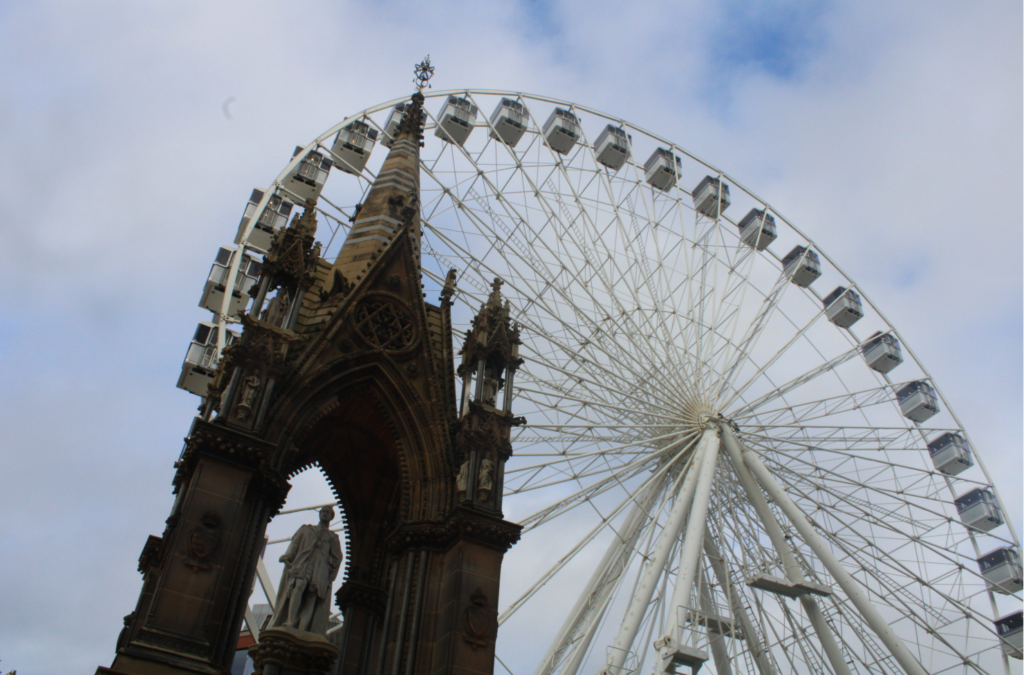 Meet the man taking on Manchester's 'Christmas Refusniks'